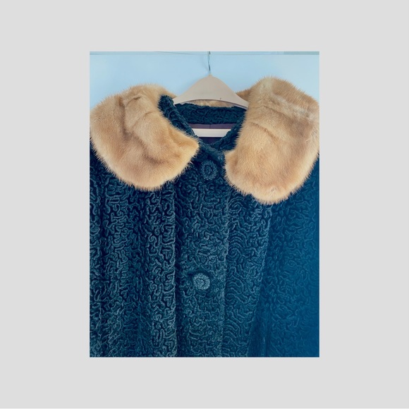 Vintage Astrakin Styled by Lepshire Paris Woman’s Persian Lamb w/Mink Co… - Picture 2 of 6